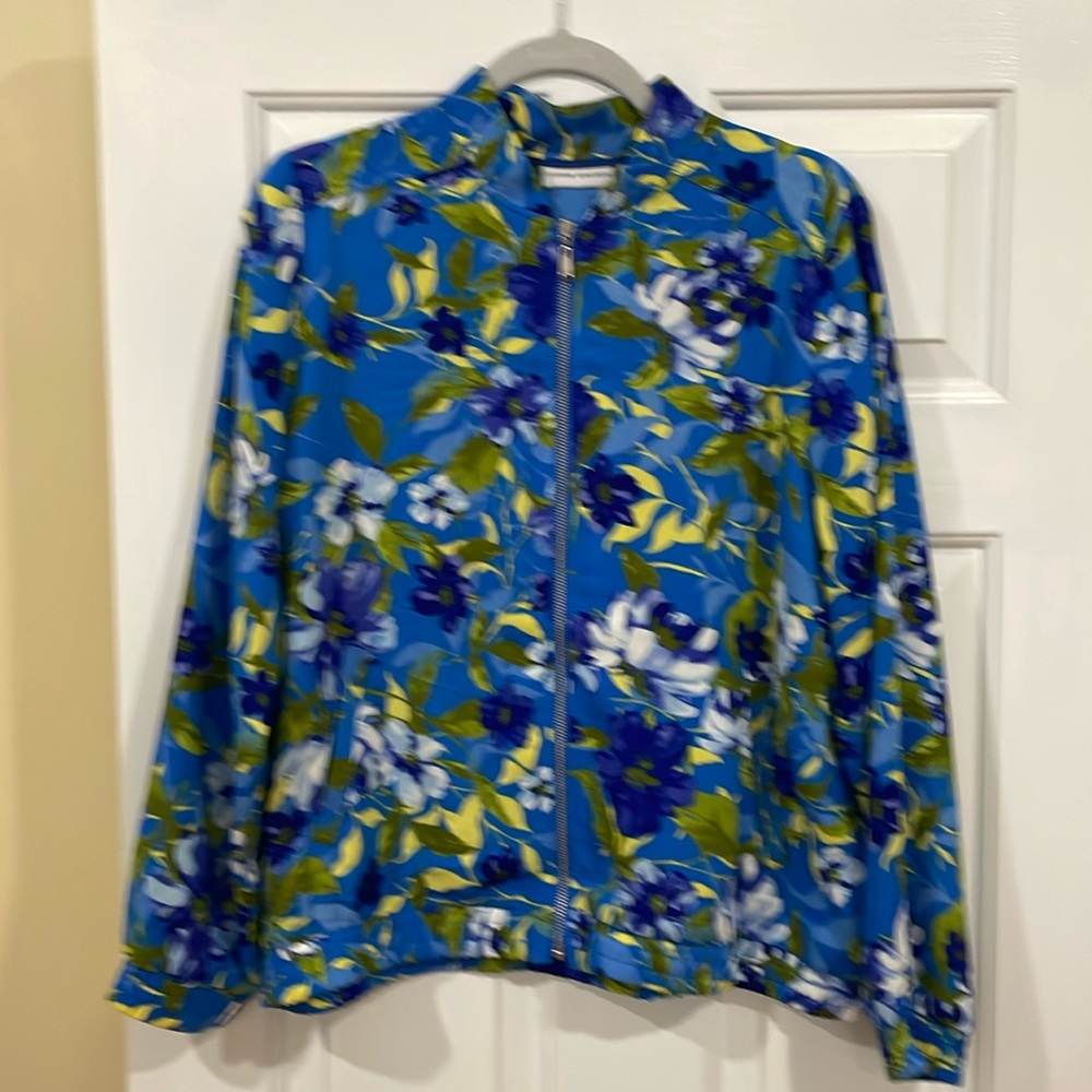 Never worn Dusan Graver bomber style lightweight jacket